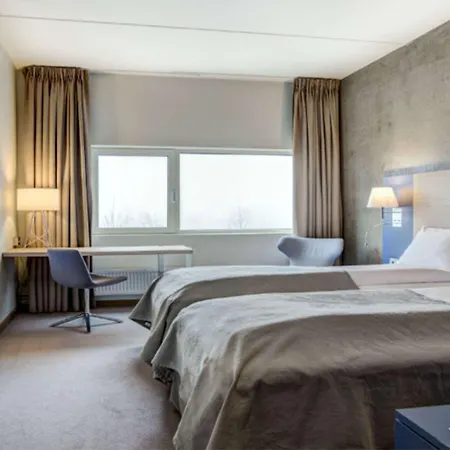 Quality Expo Hotell 4*