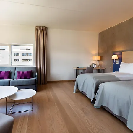 Quality Expo Hotel 4*